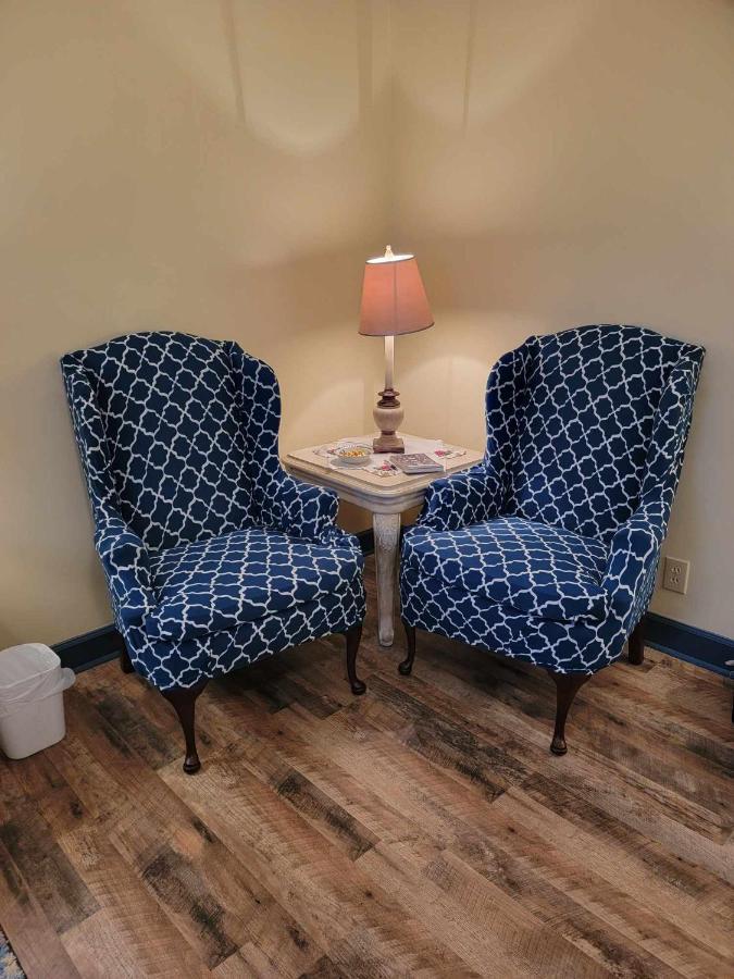 Moonlight Manor Bed & Breakfast Floyd Esterno foto
