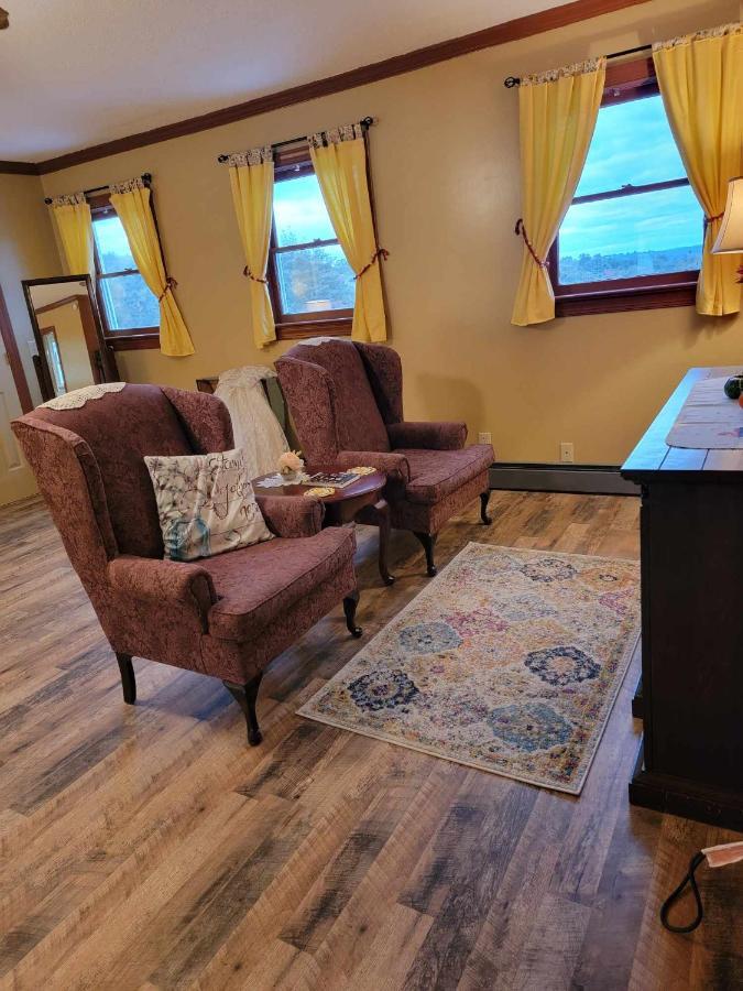 Moonlight Manor Bed & Breakfast Floyd Esterno foto
